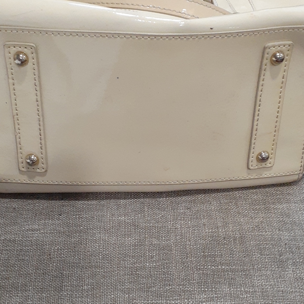 Dooney and bourke  Patten leather shoulder bag - Picture 17 of 17